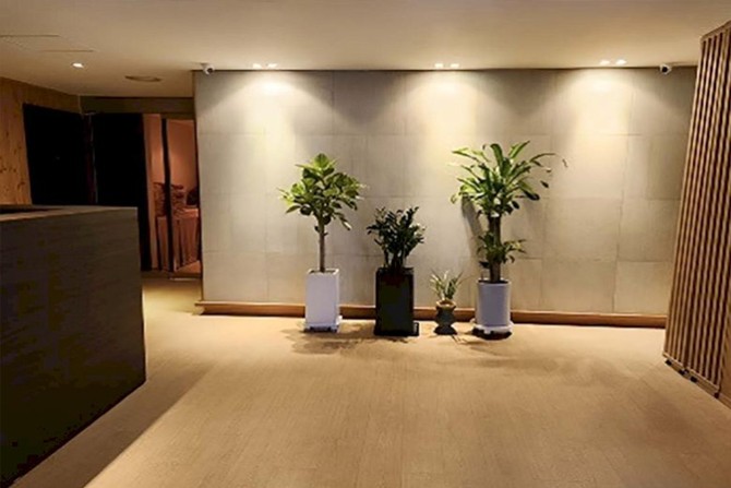 길동-로얄스파-현관입구-전경